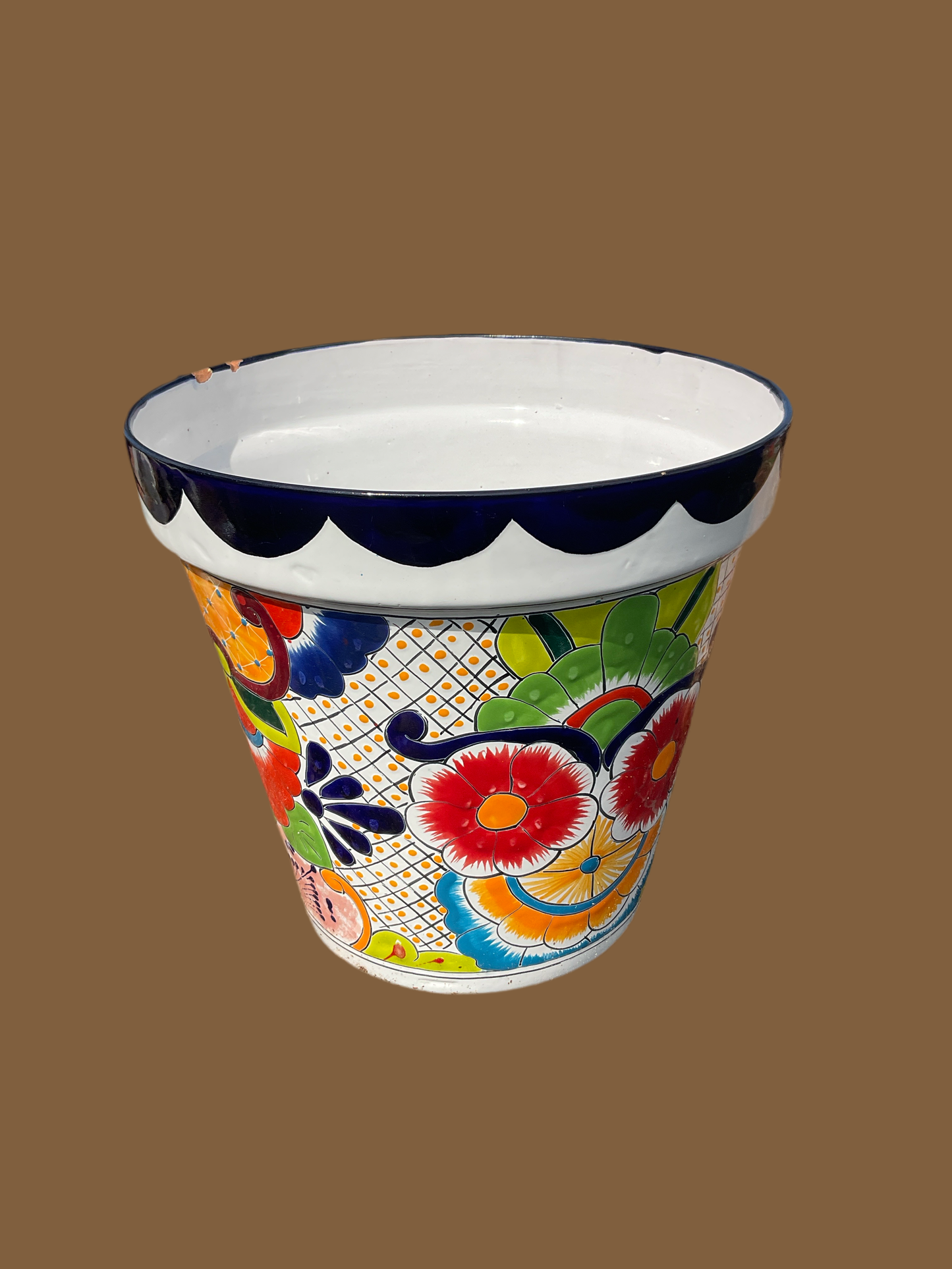 Talavera pot w/white