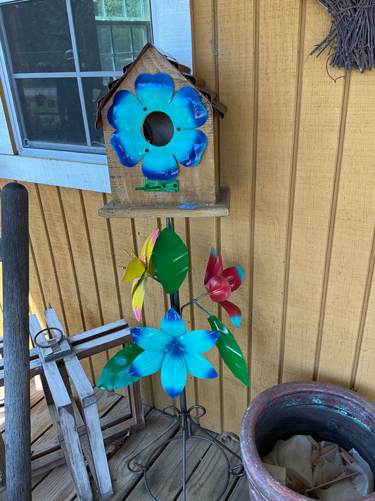 Flower birdhouse