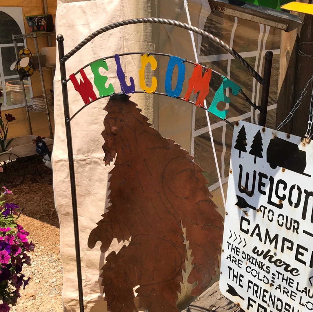 Big foot welcome