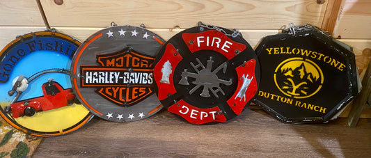 Medium Round Metal Signs