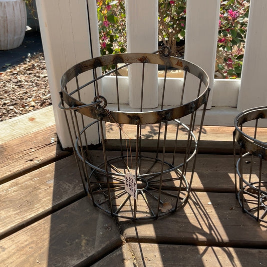 Small iron round basket