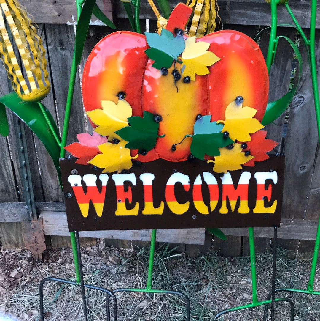 Metal Welcome Pumpkin sign