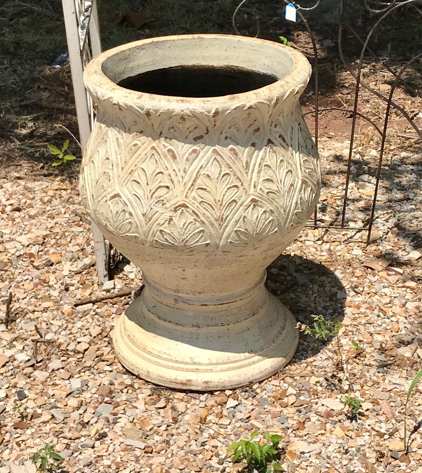 White/cream planter