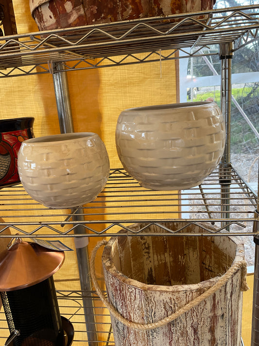Laced pots set 3