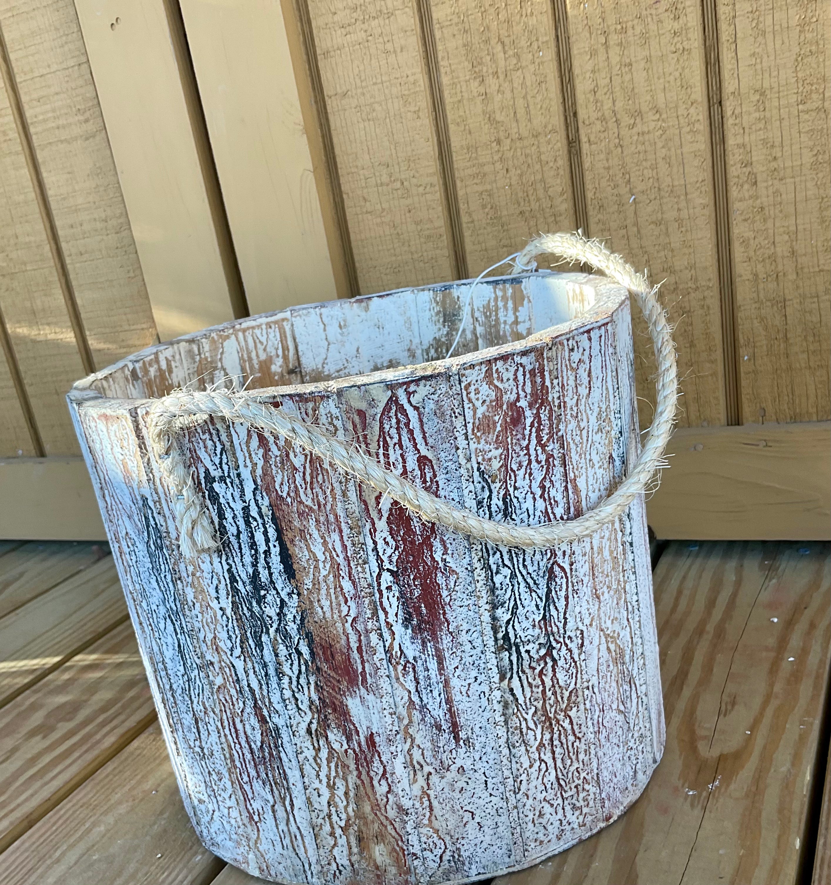 Wood Bucket w/rope – KelleyFarmandBloom